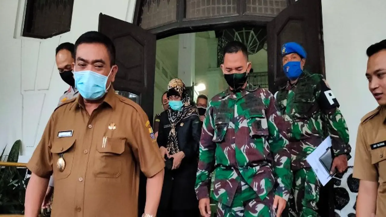Putar Balik Hingga Denda Rp 100 Juta Jadi Aturan PSBB di Kota Cirebon