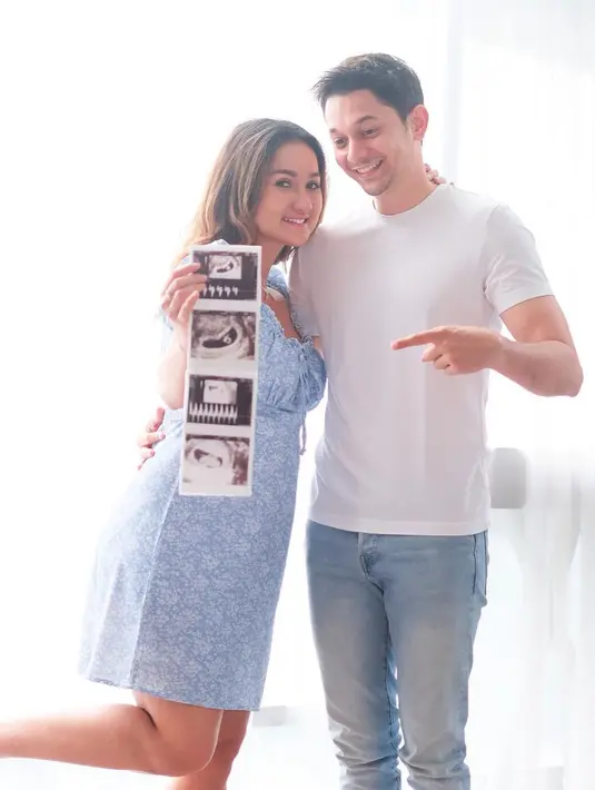 Andrew Andika dan Tengku Dewi putri (Foto: Instagram/andrewandika)