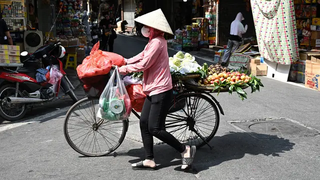 PKL di Hanoi, Mencari Nafkah di Bawah Terpaan Gelombang Panas