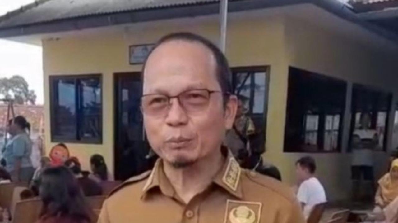 Bupati Bangka Tengah Tegas Larang Penimbunan Bahan Pokok Jelang Nataru 2026