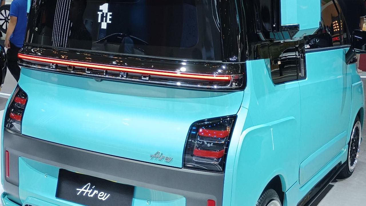 Warna yang berwarna biru muda