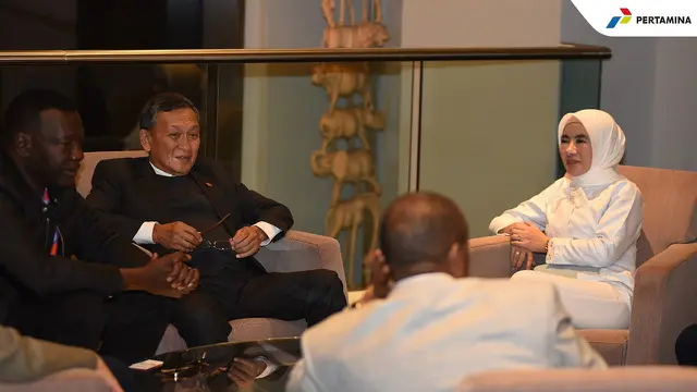 Direktur Utama Pertamina Nicke Widyawati di sela lawatannya ke Kenya, Afrika.
