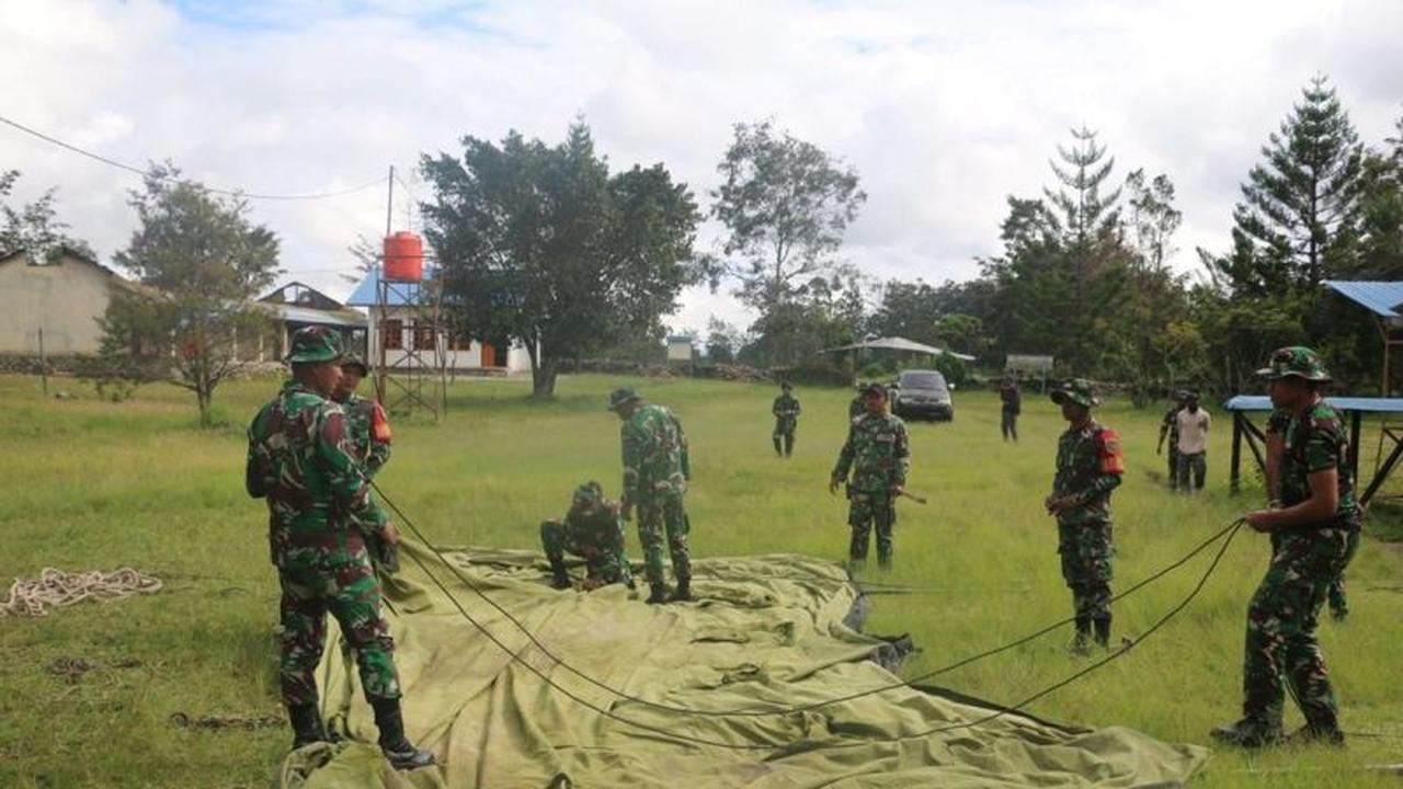 Kodim Jayawijaya Bersihkan Puing Pascakonflik, Pulihkan Lingkungan Warga Terdampak