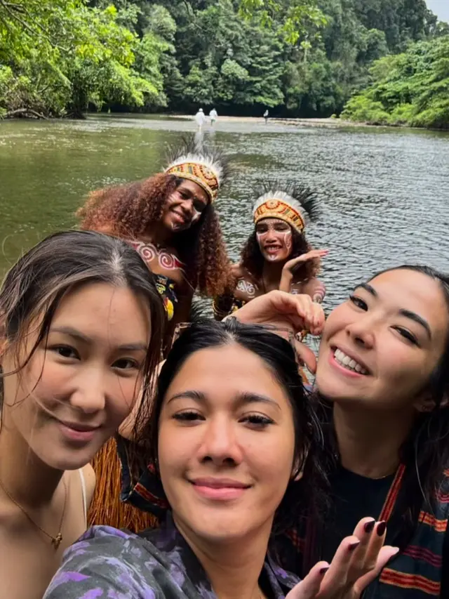 Kunjungan Gisel ke Kali Biru Papua. (credit:instagram.com/gisel_la)