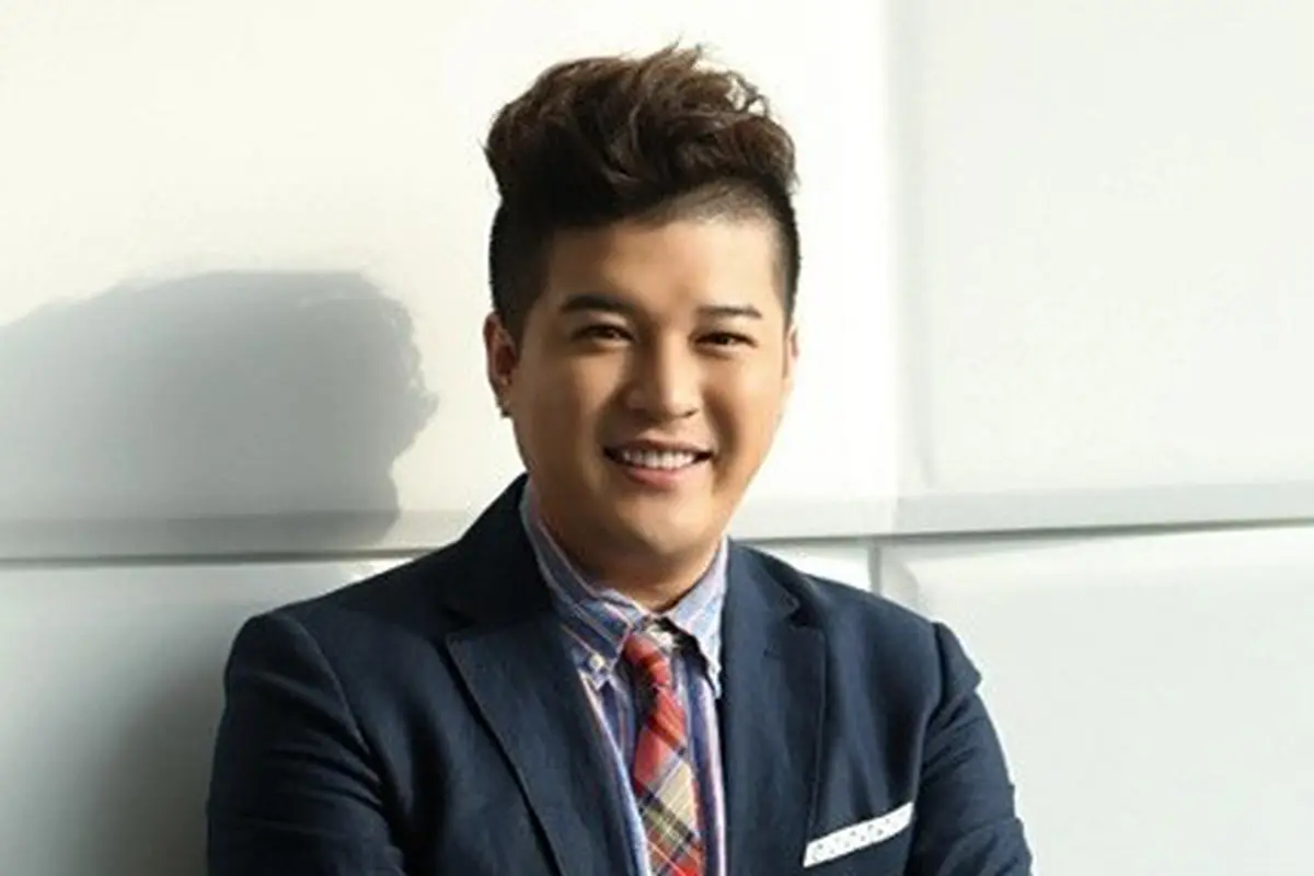 Shindong Super Junior sangat percaya diri dengan ketampanan dirinya.