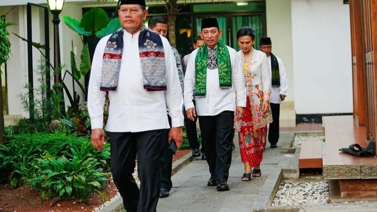 Pasangan Abang-None Ala Kapolri dan Istri