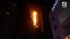 Salah satu menara hunian tertinggi di dunia yang terletak di Uni Emirat Arab, the Torch Tower, dilalap api.