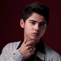  Di sela-sela kesibukan syuting sinetron Ganteng Ganteng Serigala Aliando menyempatkan waktu menerima Bintang.com (M.Akrom Sukarya/Bin