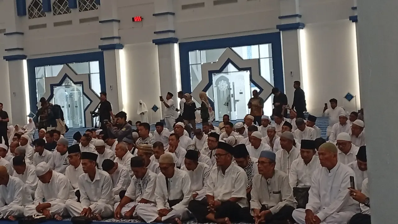 Embarkasi Haji Batam tahun 2026 melayani total 10.945 jemaah dari empat provinsi, dengan 25 kelompok terbang (kloter).
