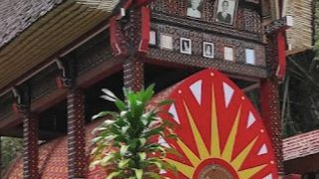 1. Kete Kesu<br>