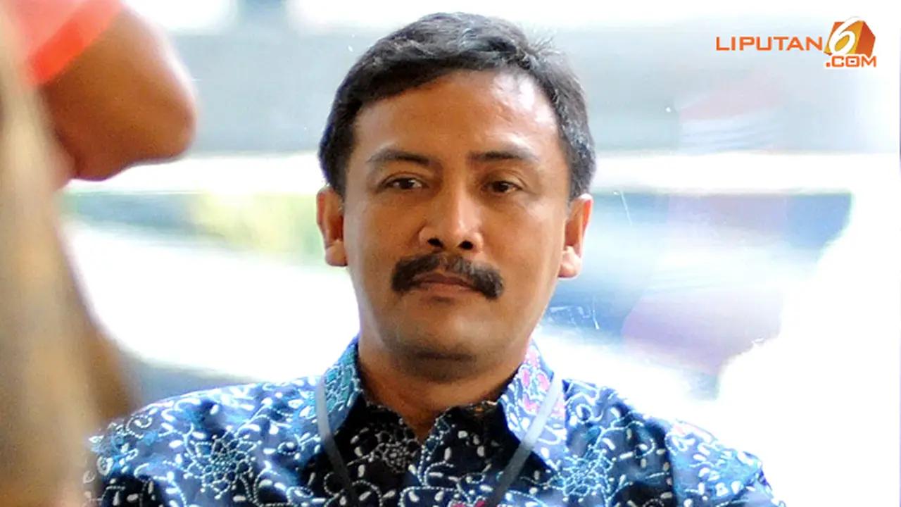 andi-mallarangeng-koper-131017b.jpg