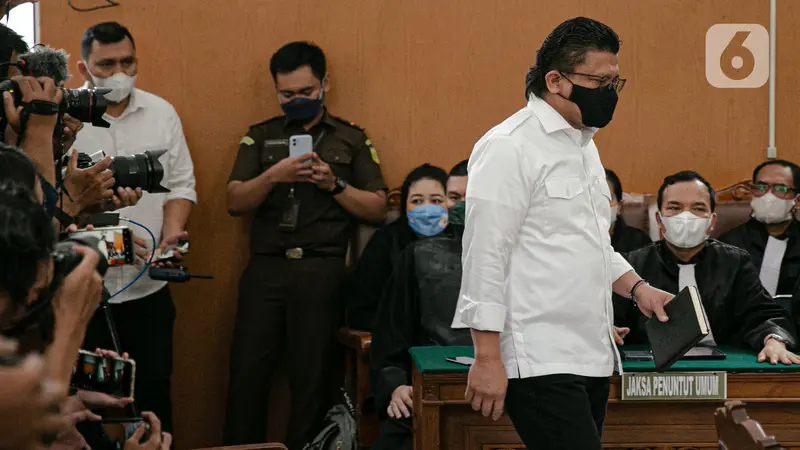 Lambaian Tangan Ferdy Sambo Sesaat Sebelum Sidang Vonis Kasus Pembunuhan Brigadir J