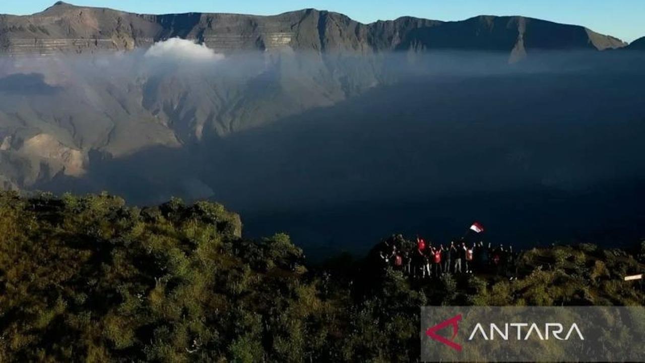 Demi Keselamatan dan Pemulihan Alam, Penutupan Jalur Pendakian Gunung Tambora Dimulai 28 Desember
