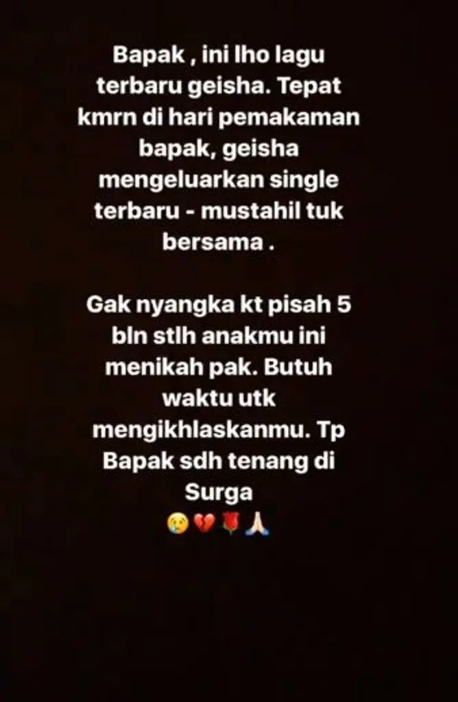 Momo Geisha belum ikhlas merelakan kepergian sang ayah (Foto: Instagram)