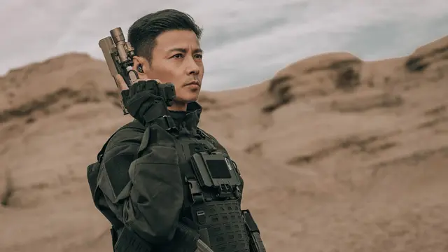 Jin Zhang sebagai Guan Zhiyang dalam film Wolf Pack. (Foto: Dok. Screen Media)