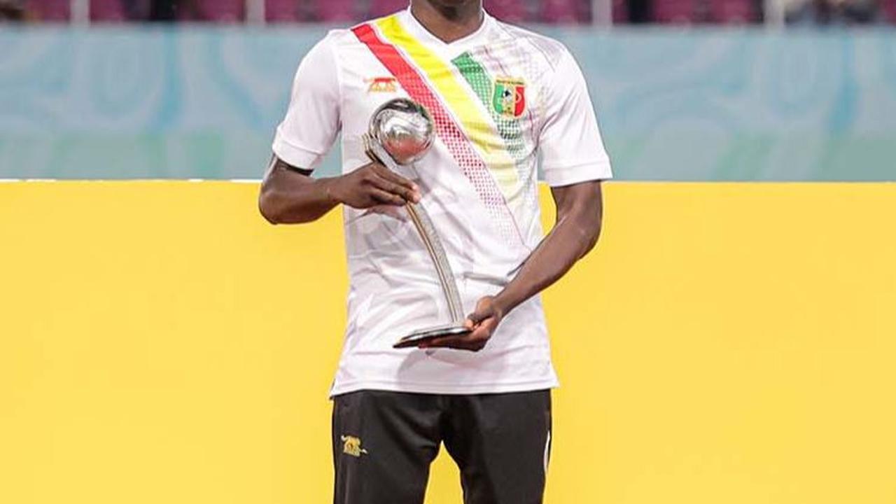 Pemain Mali U-17 Hamidou Makalou berhasil meraih Silver Ball.