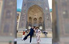 7 Potret Dimas Seto Bersama Ibunda saat ke Uzbekistan, Kunjungi Tempat Imam Bukhari