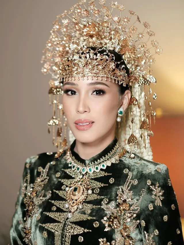 Pernikahan Anak Dede Yusuf, Alifiya Arkana dan Khalifah Alkays (Foto: Instagram Alifiya)