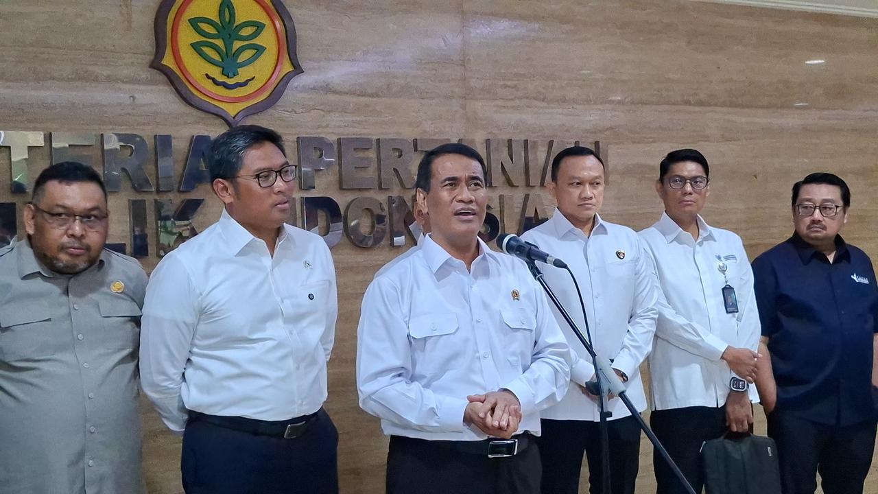 Mentan Pecat Staf yang Mengaku Dirjen dan Palak Petani Ratusan Juta Rupiah