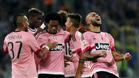 Striker Juventus Simone Zaza merayakan gol ke gawang Frosinone (REUTERS/Giorgio Perottino)