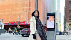 Tengah menjalani kulaih di Western Michigan University, saat ini Yoriko Angeline tengah vakum dalam dunia akting. Namun sebelum keberangkatannya ke Amerika, ia sudah banyak merampungkan proyek syuting saat ini tengah dipromosikan. Seperti serial Jingga dan Senja yang beradu akting dengan Abidzar Al Ghifari. (Liputan6.com/IG/@yorikooangln_)