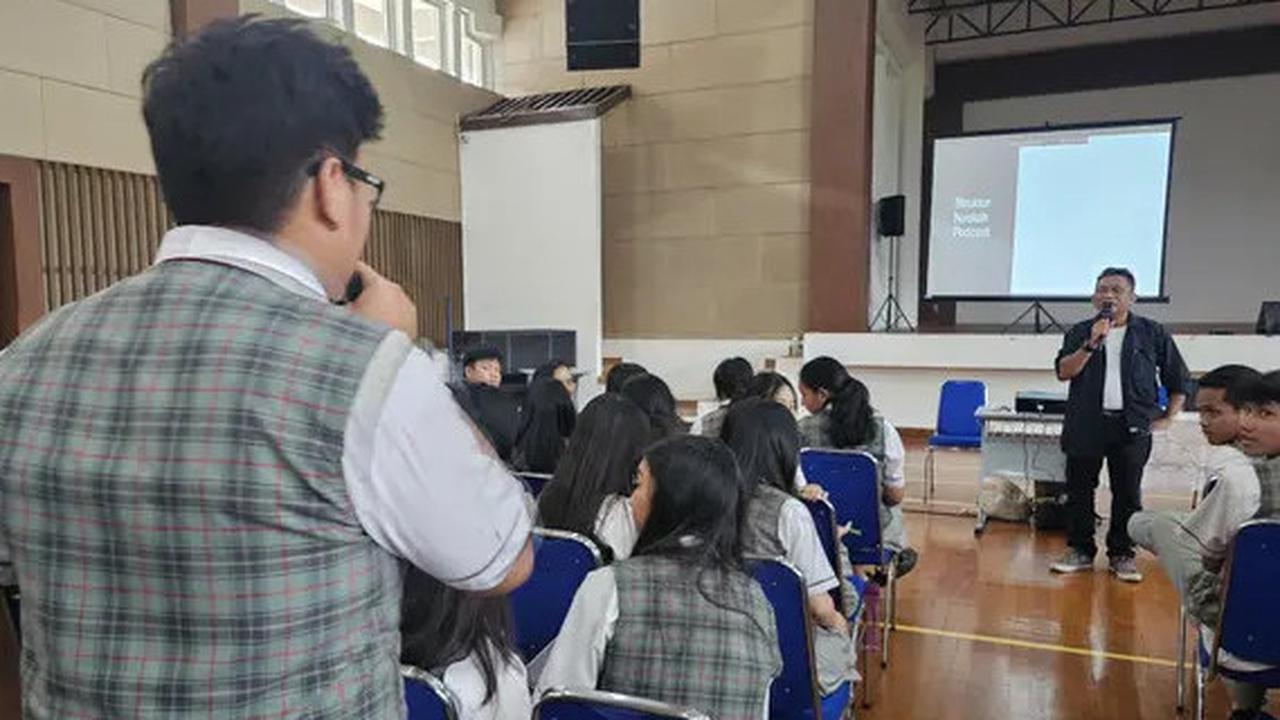 Menyelami Dunia Podcasting dengan Pelatihan Scriptwriting