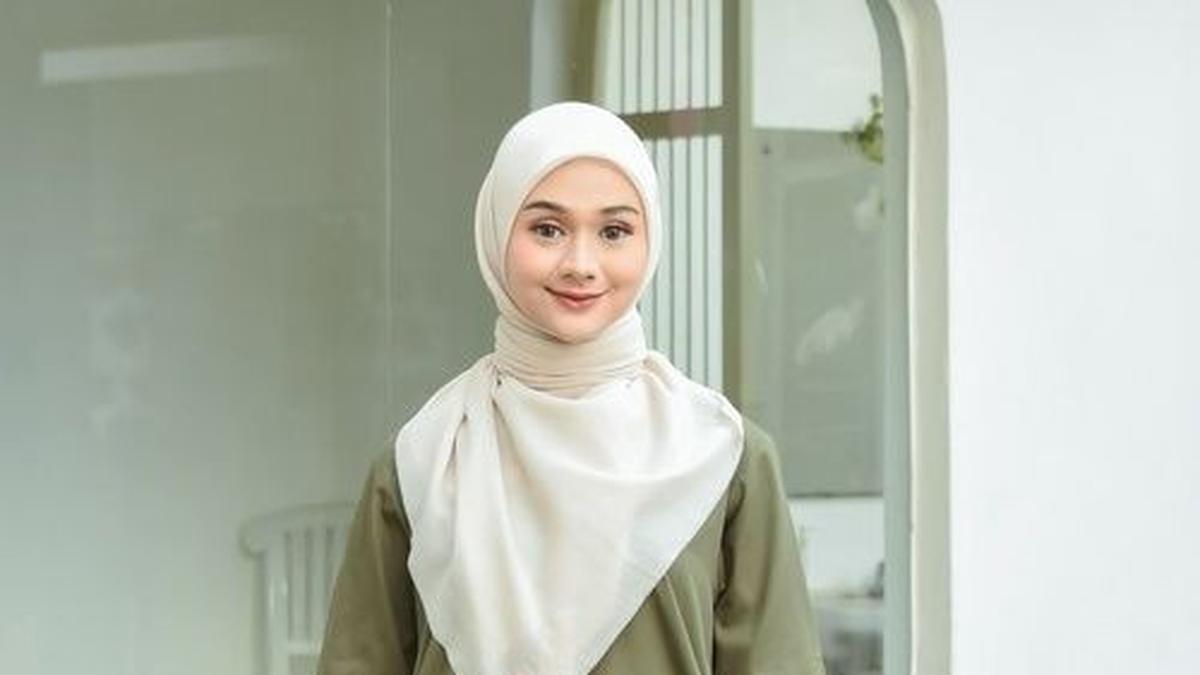 7 Inspirasi Gamis Katun Simpel dan Adem Anti-Gerah, Nyaman dan Cocok Dipakai untuk Semua Acara