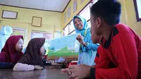 Pentingnya Peran Sekolah dan Guru dalam Implementasi Program Peduli Air Bersih bagi Anak Didik (dok. Instagram @suntoryglobal/ https://www.instagram.com/p/CD1RRQHBg8H/?igshid=12f5q2bgk88hi/ Brigitta)