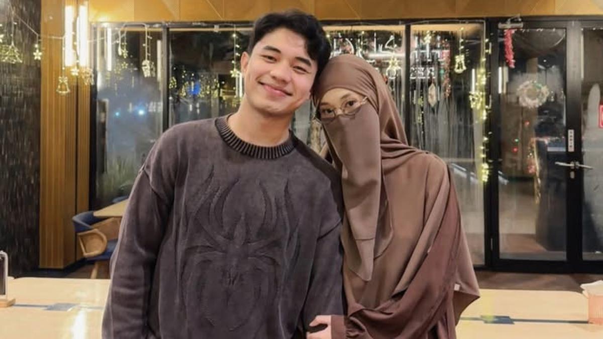 Fiki Naki Umumkan Zeia Keluar dari NICU Usai 24 Hari