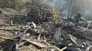 "Serangan ini juga tampaknya menjadi salah satu korban tewas warga sipil terbesar dalam setiap serangan yang dilakukan Rusia," tambah seorang pejabat regional kepada lembaga penyiaran publik Suspilne. (Ukrainian Presidential Press Office via AP)