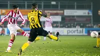PSV dan AZ Alkmaar Melaju ke 8 Besar