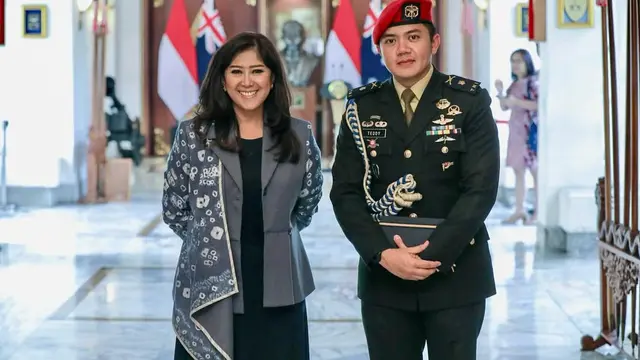 6 Inspirasi Padu Padan Blazer ala Menkomdigi Meutya Hafid