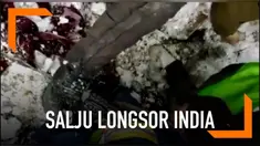 Detik-detik proses penyelamatan tiga orang polisi yang terkubur longsoran salju di Kashmir, India.