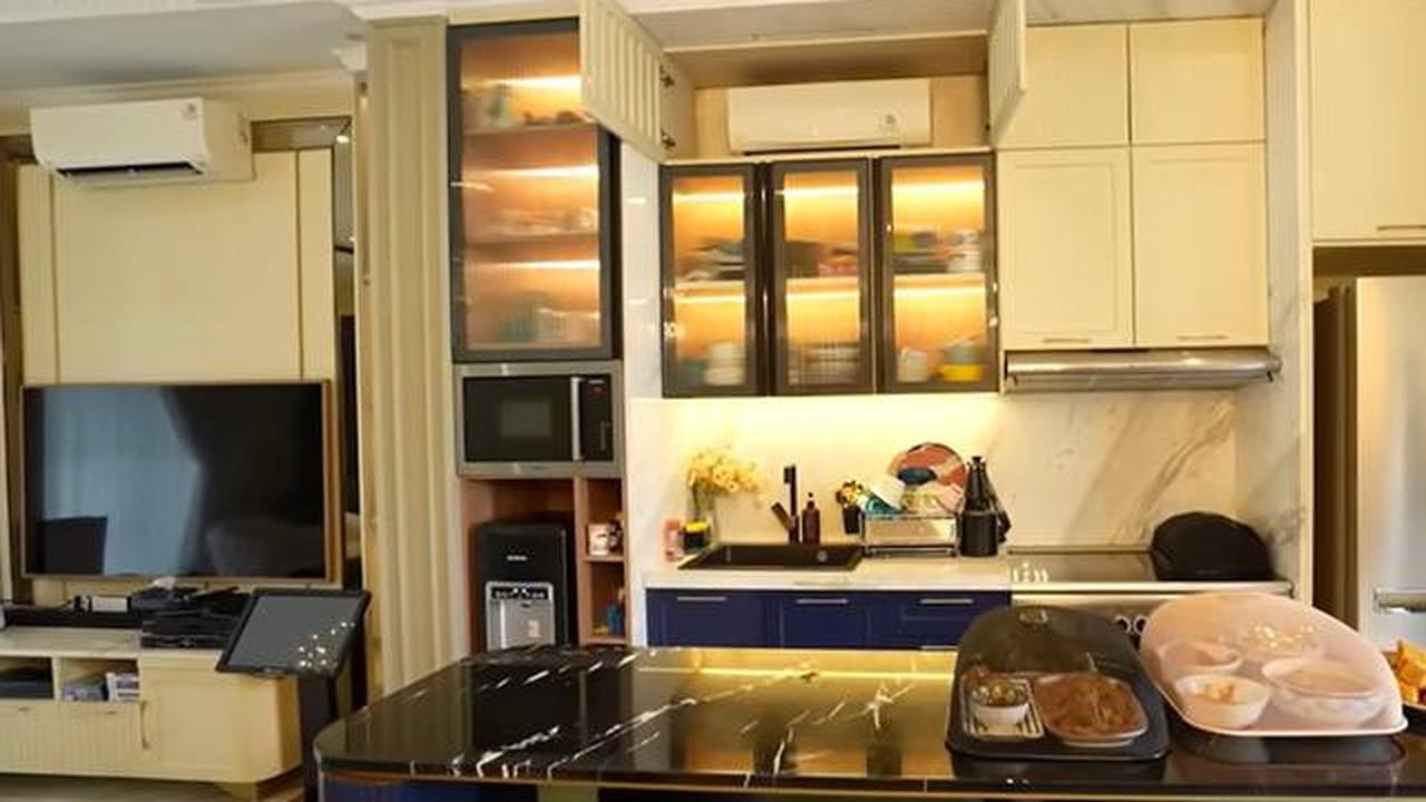 6 Potret Dapur Rumah Syahnaz Sadiqah dan Jeje Govinda, Desainnya Mungil Tapi Mewah
