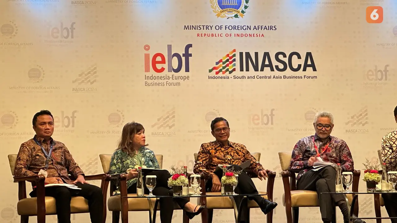 Press briefing terkait penyelenggaraan INASCA dan IEBF 2024 yang digelar oleh Kemlu RI di Jakarta, Senin (7/10/2024). (Liputan6.com/Benedikta Miranti)