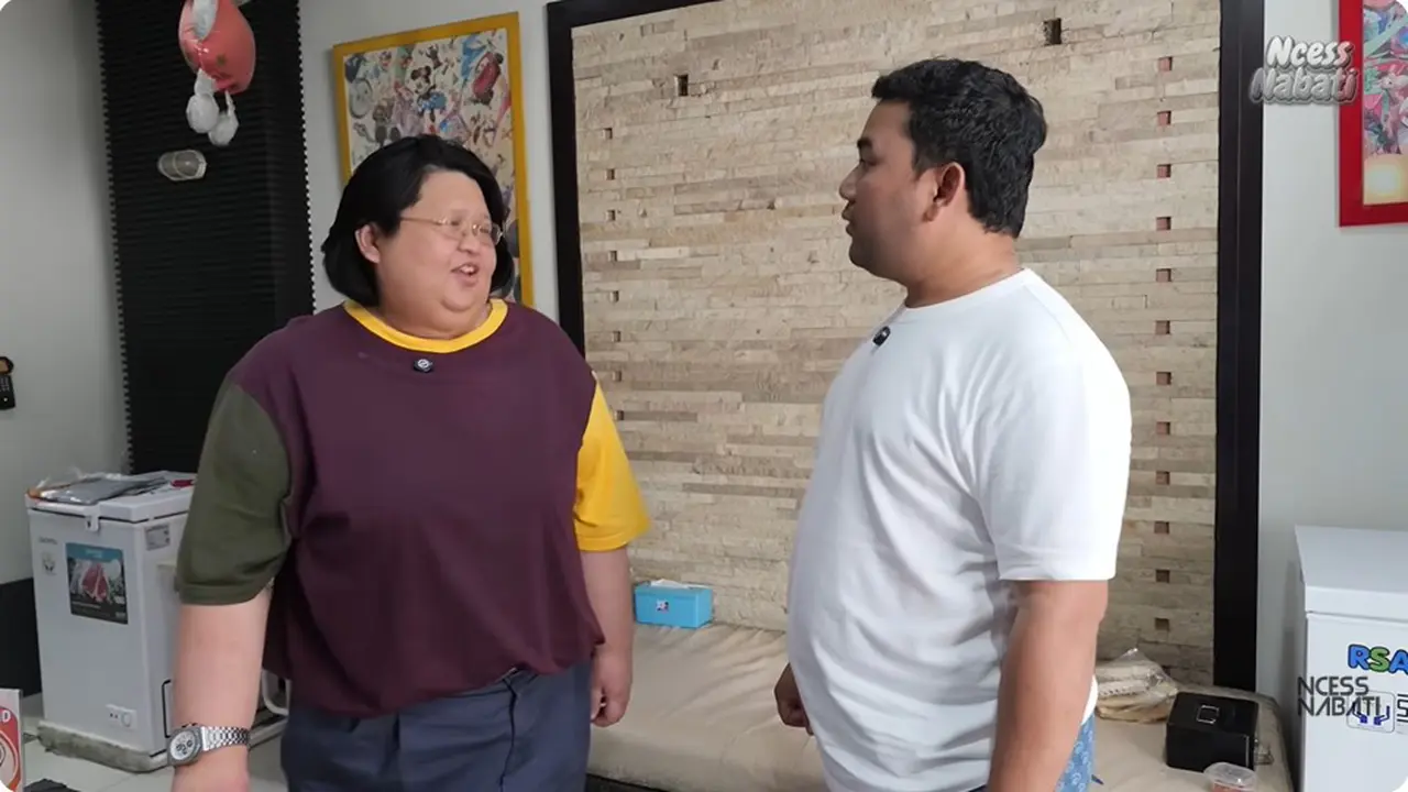 6 Potret Desain Warung Bakso Pengacara Elsie Lontoh, Ada Koleksi Hello Kitty dan Lego