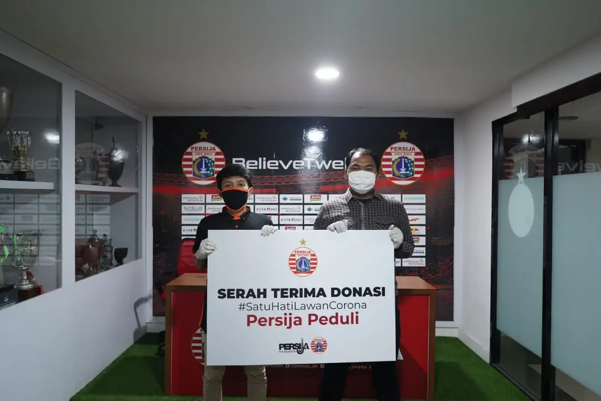 Persija menggandeng PSSI Pers untuk membantu ekonomi masyarakat yang terkena dampak pandemi virus corona.