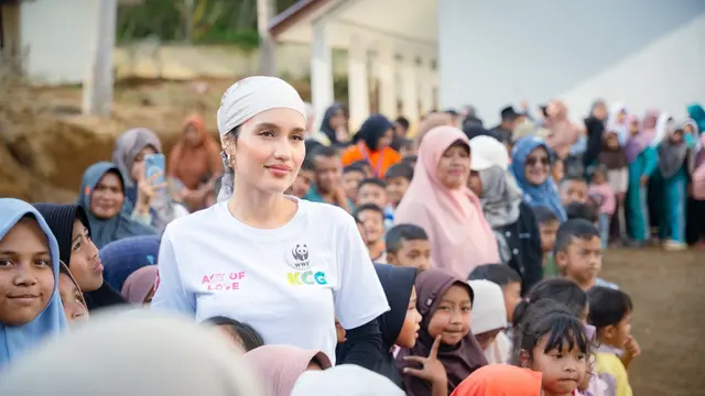 Cinta Laura