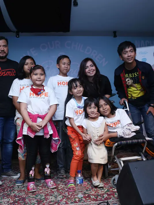 Ditemui di Kemang, ia mengajak masyarakat untuk mendonasikan sebagian hartanya untuk anak-anak penderita kanker lewat #SaveOurChildren. (Nurwahyunan/Bintang.com)