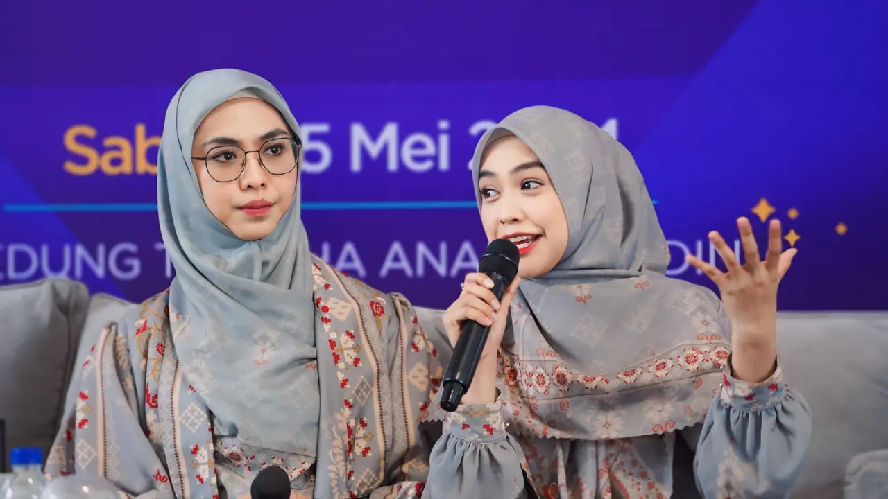Ria Ricis dan Oki Setiana Dewi