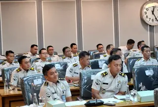 Ketua Komisi XIII DPR Cecar Staf Lapas Cibinong, Soroti soal Asal-usul 13 Rumah Dinas