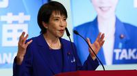 Mantan Menteri Keamanan Ekonomi, Sanae Takaichi, menyampaikan pidato dalam pemilihan kepemimpinan Partai Demokrat Liberal (LDP) di Tokyo, Jepang, Sabtu (4/10/2025). (Dok. Kim Kyung-Hoon/Pool Photo via AP)