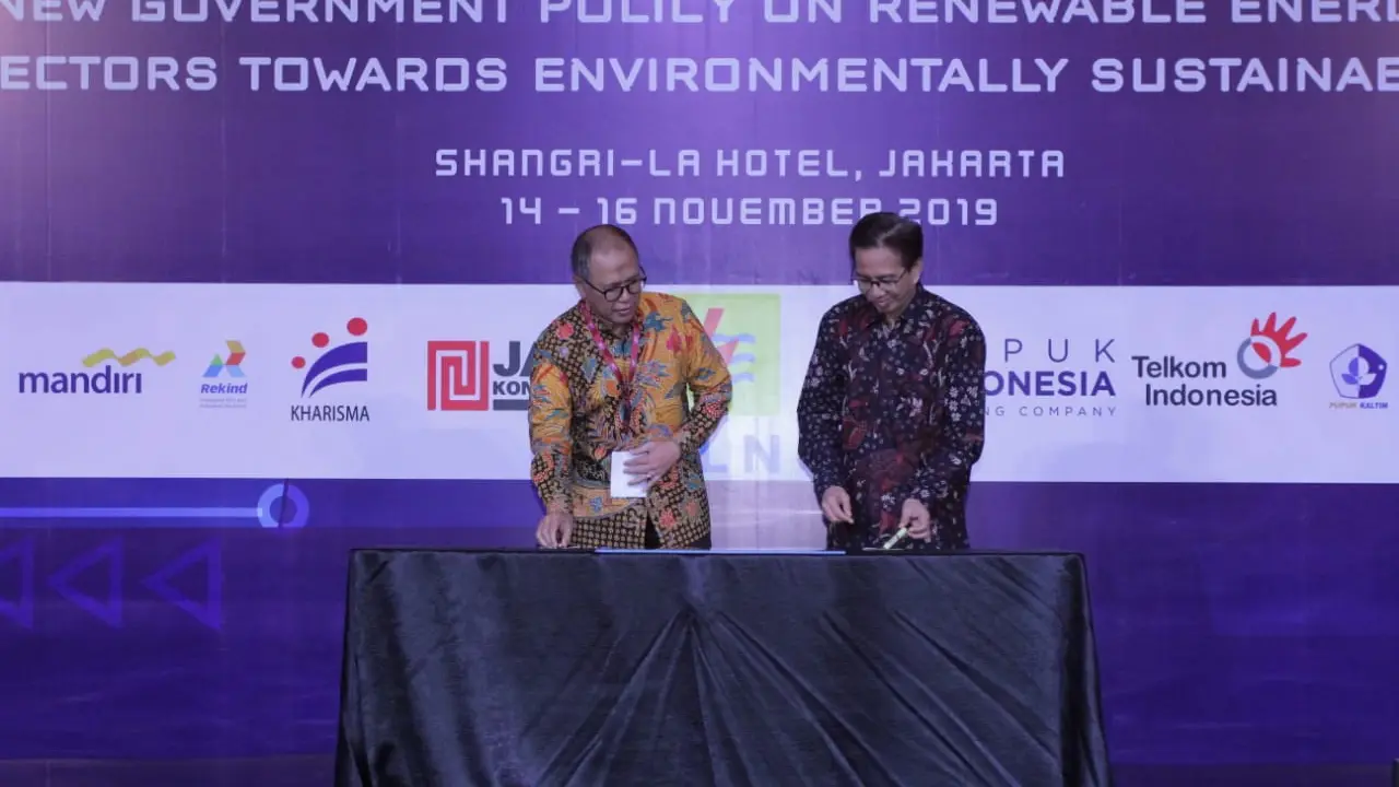 Pupuk Indonesia Serahkan Ruang Training Center Kampus ITS Surabaya