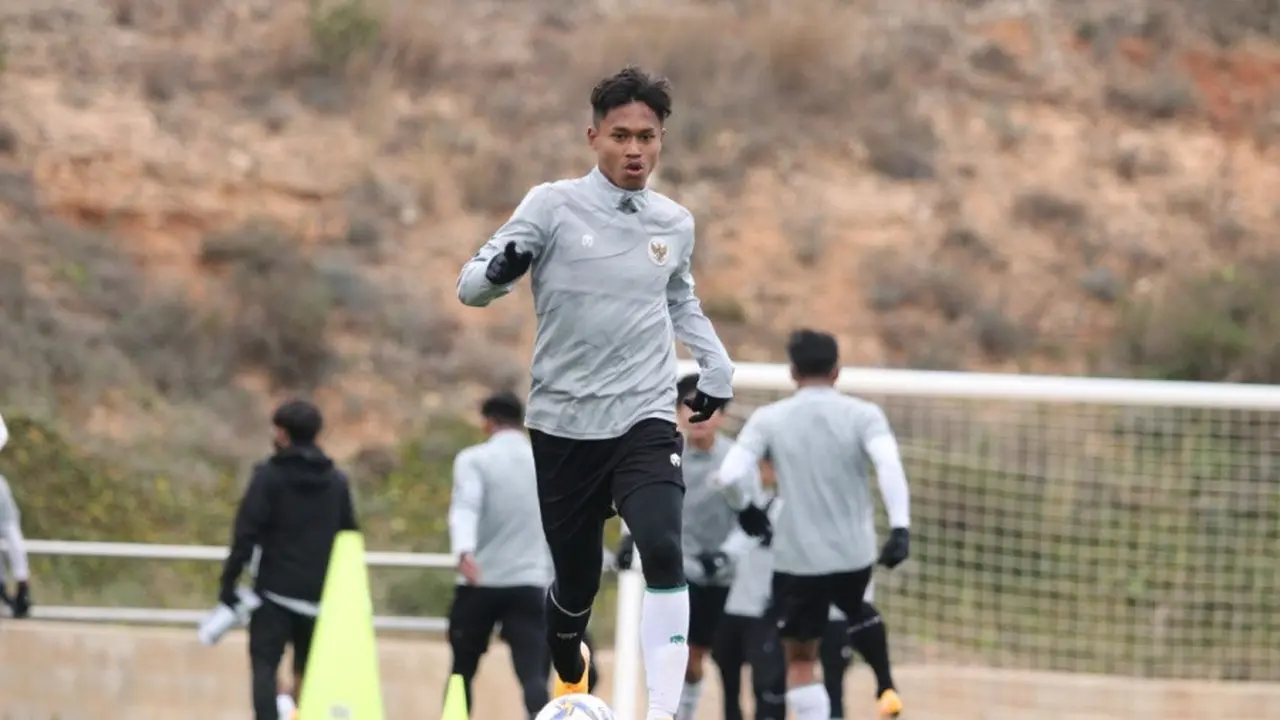 Penyerang Timnas Indonesia U-19, Alfriyanto Nico, saat pemusatan latihan di Spanyol.
