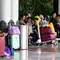 Top 3 Berita Hari Ini: Erupsi Gunung Anak Krakatau, Wisatawan Asing Curhat Terjebak 3 Hari di Bandara