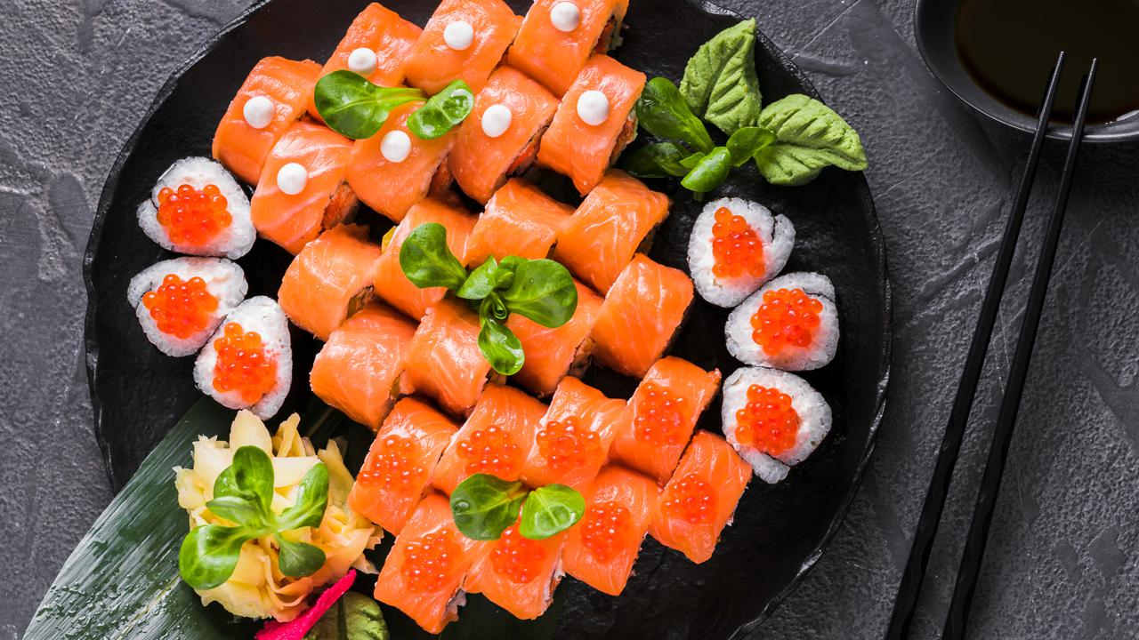 Berapa Kalori dan Nutrisi dari Sushi Salmon? Ungkap Rahasia Kesehatan dalam Setiap Gigitan
