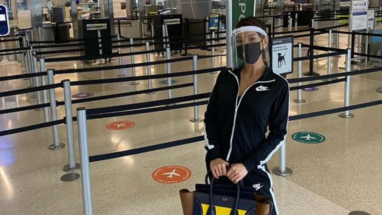 Pengalaman Aneh Farah Quinn Saat Terbang ke Amerika Pertama Kali di Masa Pandemi