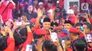 Bakal Calon presiden dari PDIP Ganjar Pranowo saat tiba di Hall Basket Gelora Bung Karno (GBK), Senayan, Jakarta, Minggu (4/6/2023). (merdeka.com/Arie Basuki)