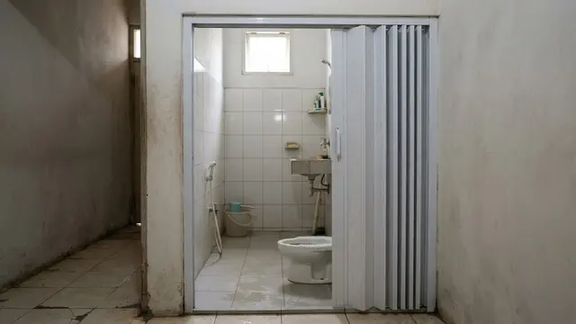 Pintu Lipat (Bi-fold) PVC Tanpa Kusen Lebar