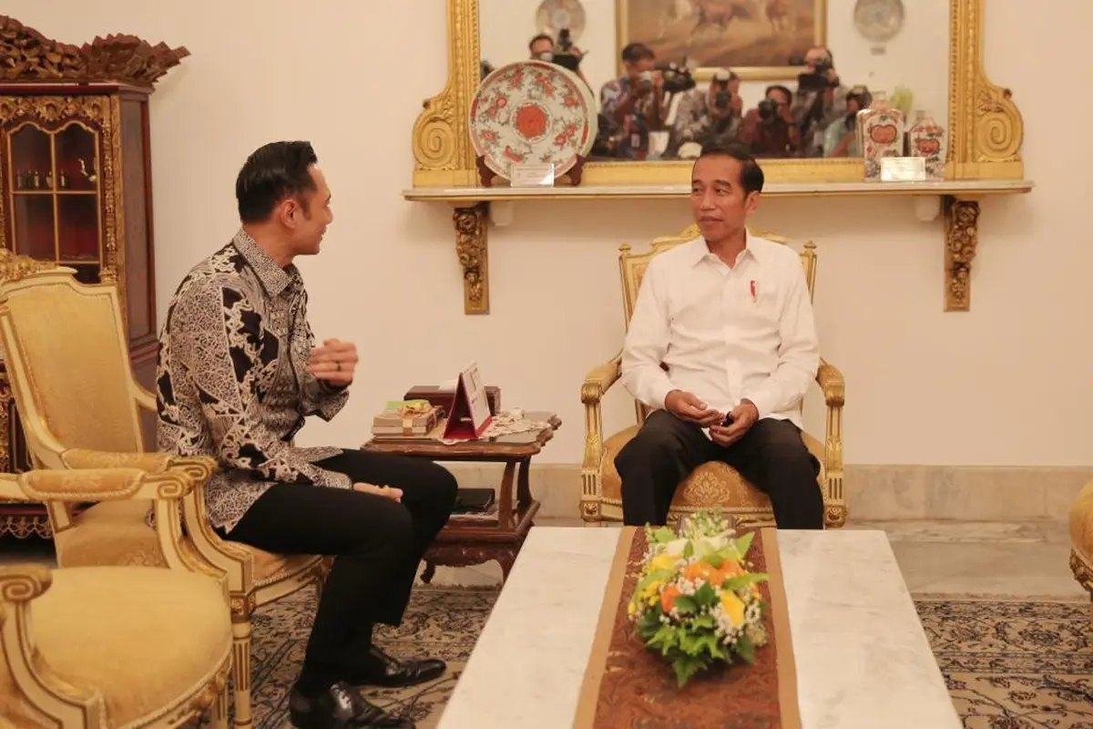 Presiden Jokowi bertemu dengan Ketua Kogasma Partai Demokrat Agus Harimurti Yudhoyono (AHY). (Foto: Michael Wicaksono_Kogasma PD)